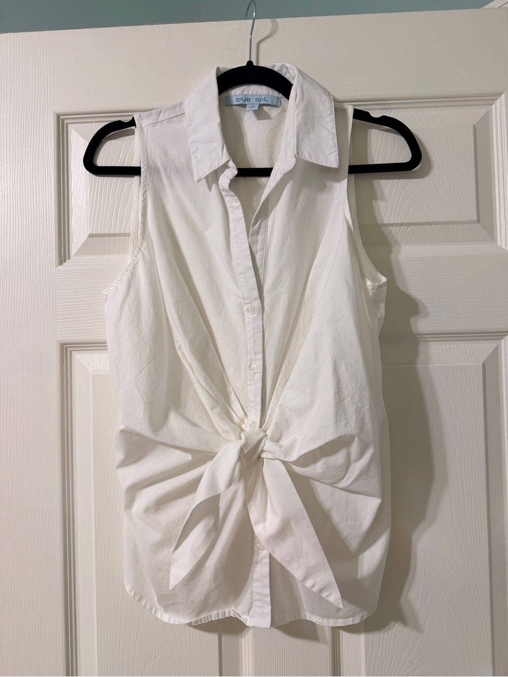 Sleeveless Tie-Front Button Shirt - White -